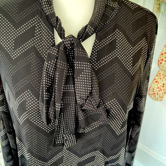 Zoey & LeeLo Black Chevron Pattern Bow Tie Blouse - Picture 5 of 5
